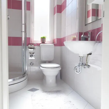 Dreams Apartment *
